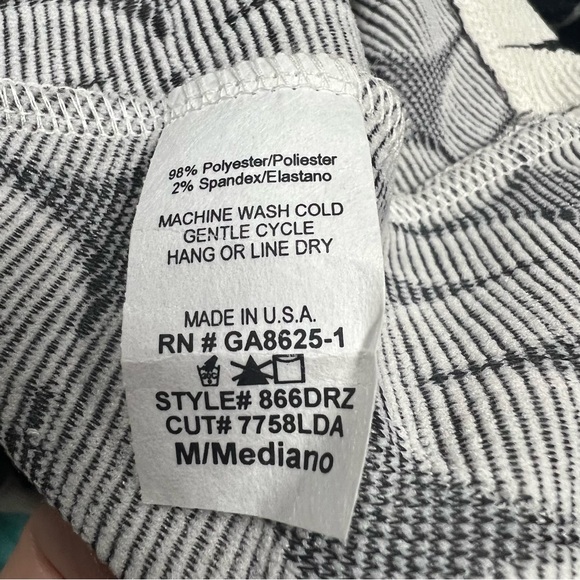 Renee C. Dress M - Picture 7 of 7